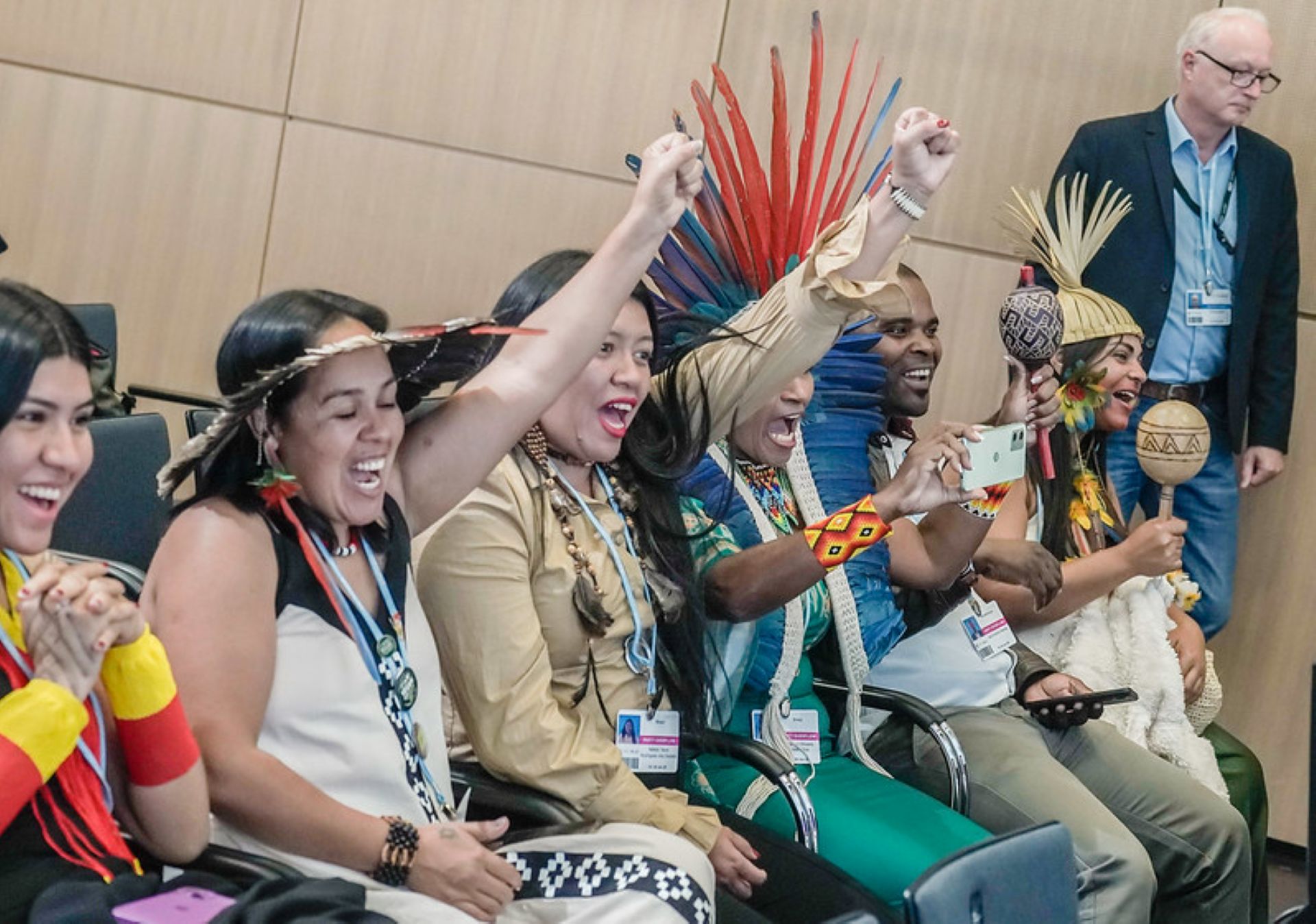 Indigenous Brazilians from the Kuntari Katu Program attended the Bonn Conference in Germany as audience members — Image: Rafael Neddermeyer / Audiovisual COP30