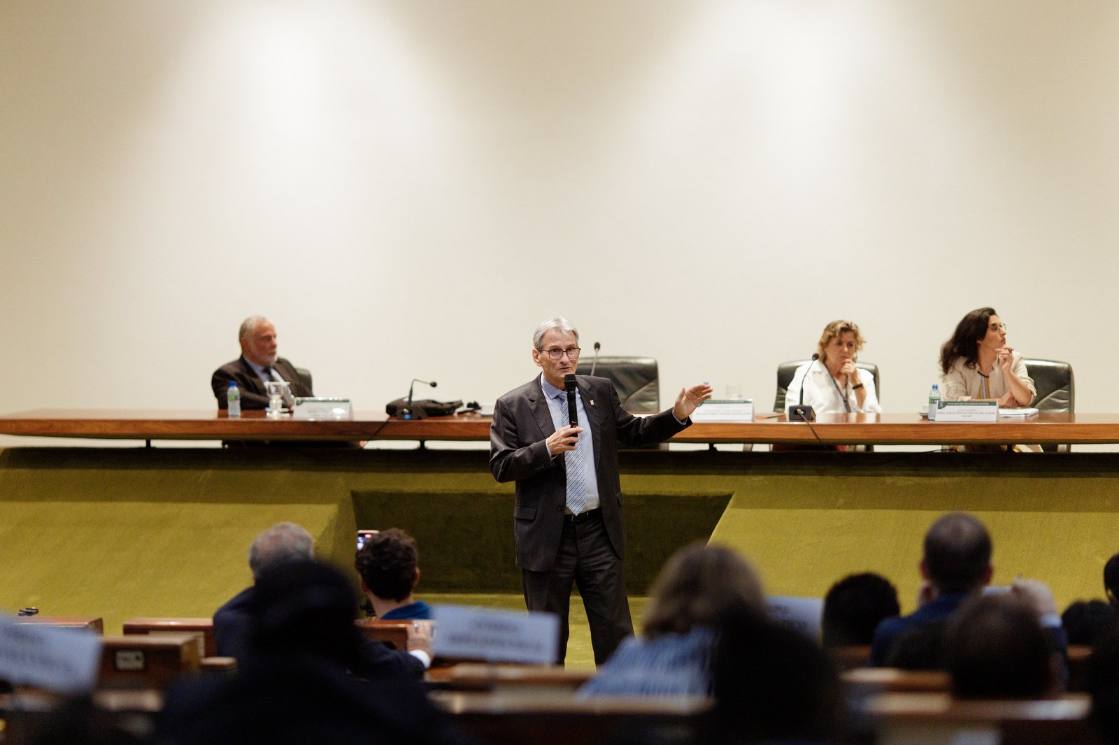 En una reunión en el Ministerio de Asuntos Exteriores de Brasil, el secretario extraordinario de la COP30, Valter Correia, explicó a las embajadas los preparativos de la COP30 de Belém | Foto: Isabela Castilho/COP30
