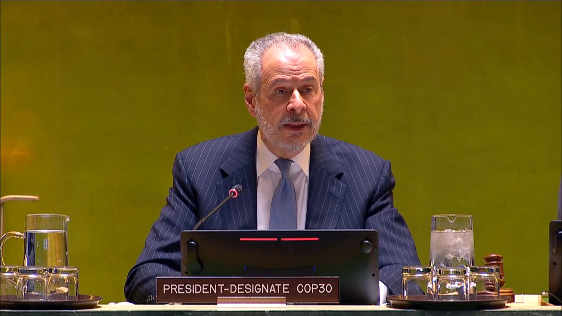 En una reunión informal en la Asamblea General de la ONU, André Corrêa do Lago, presidente de la COP30, destaca las prioridades de la conferencia que se celebrará en Brasil en noviembre. Imagen: Reproducción