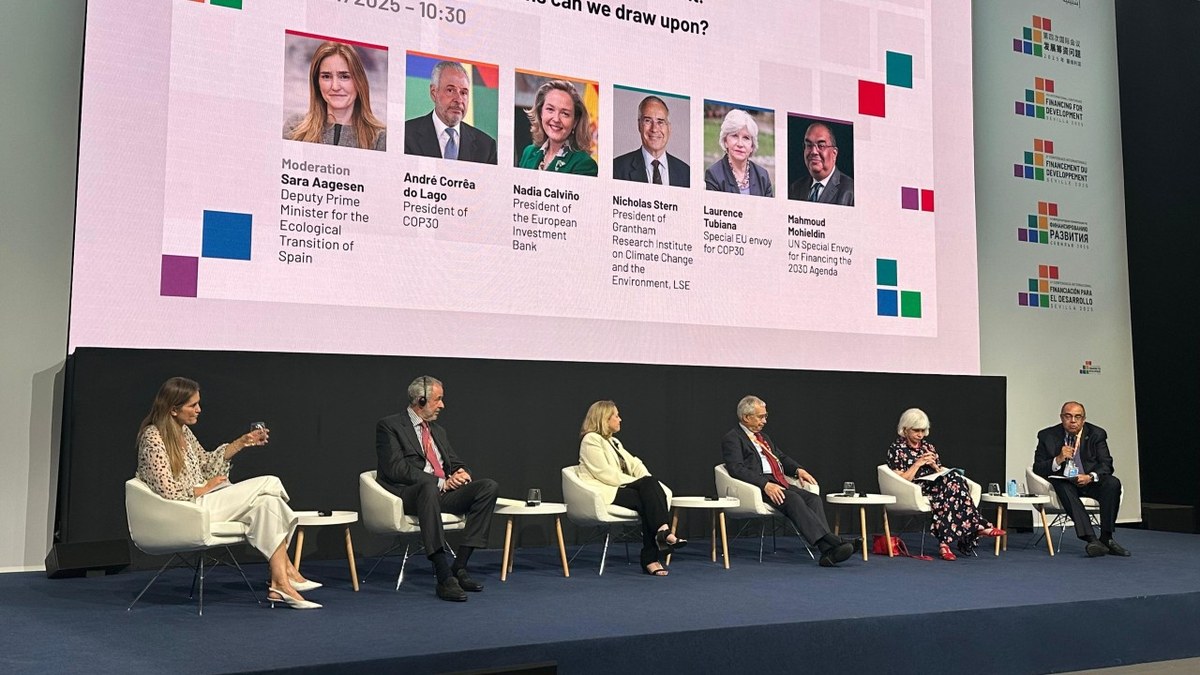 En Sevilla, el embajador André Corrêa do Lago, presidente de la COP30, participa en evento sobre financiación climática — Foto: Divulgación