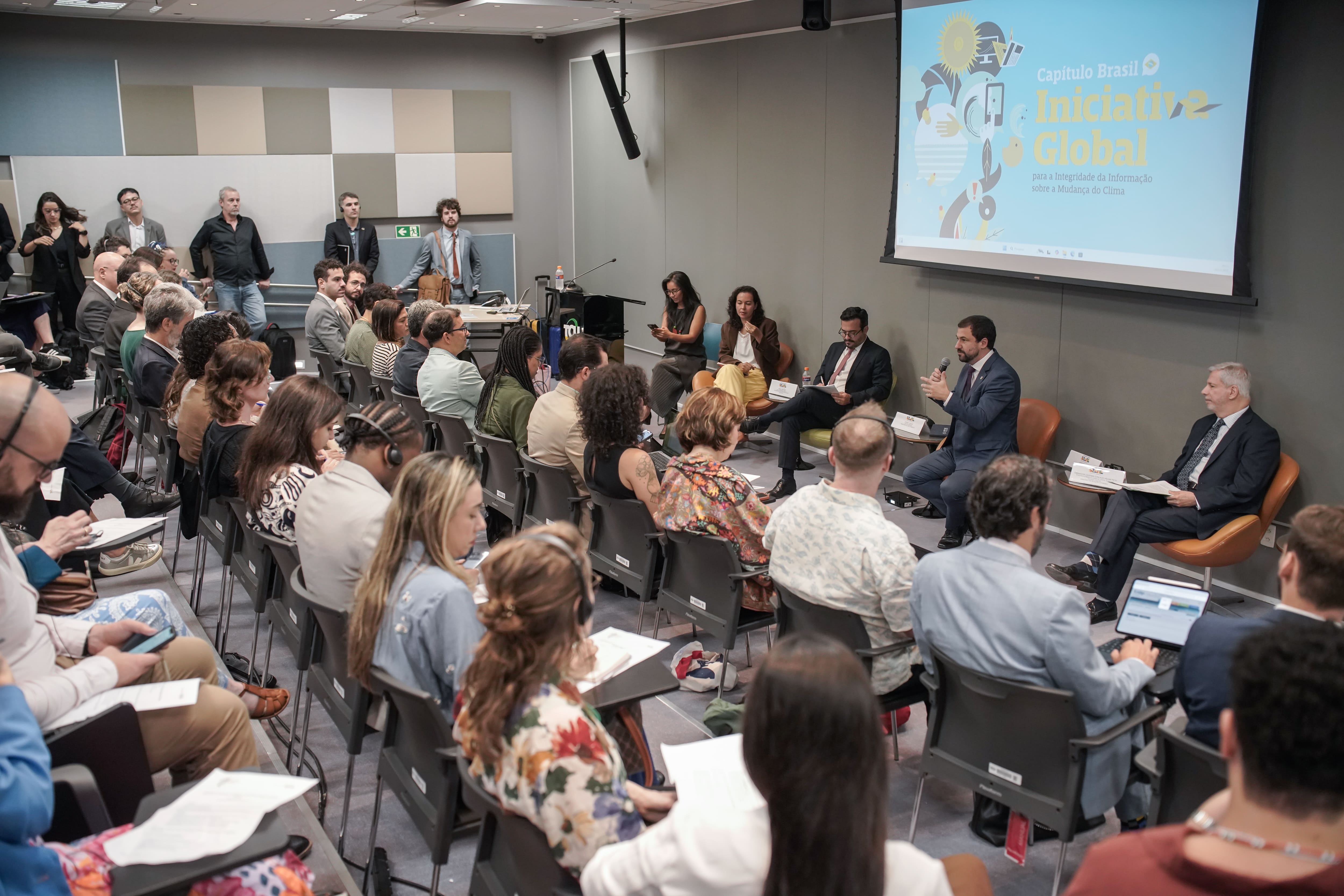 Lançamento da rede de parceiros para fortalecer as ações de combate à desinformação climática. Divulgação: Rafa Neddermeyer/COP30 Amazônia