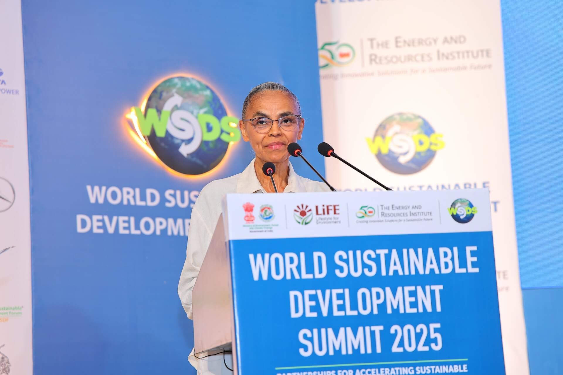 “O Brasil defende um modelo de transição que não deixe ninguém para trás”, pontuou Silva durante painel na ainel na Cúpula Mundial sobre Desenvolvimento Sustentável, na Índia | Foto: TERI