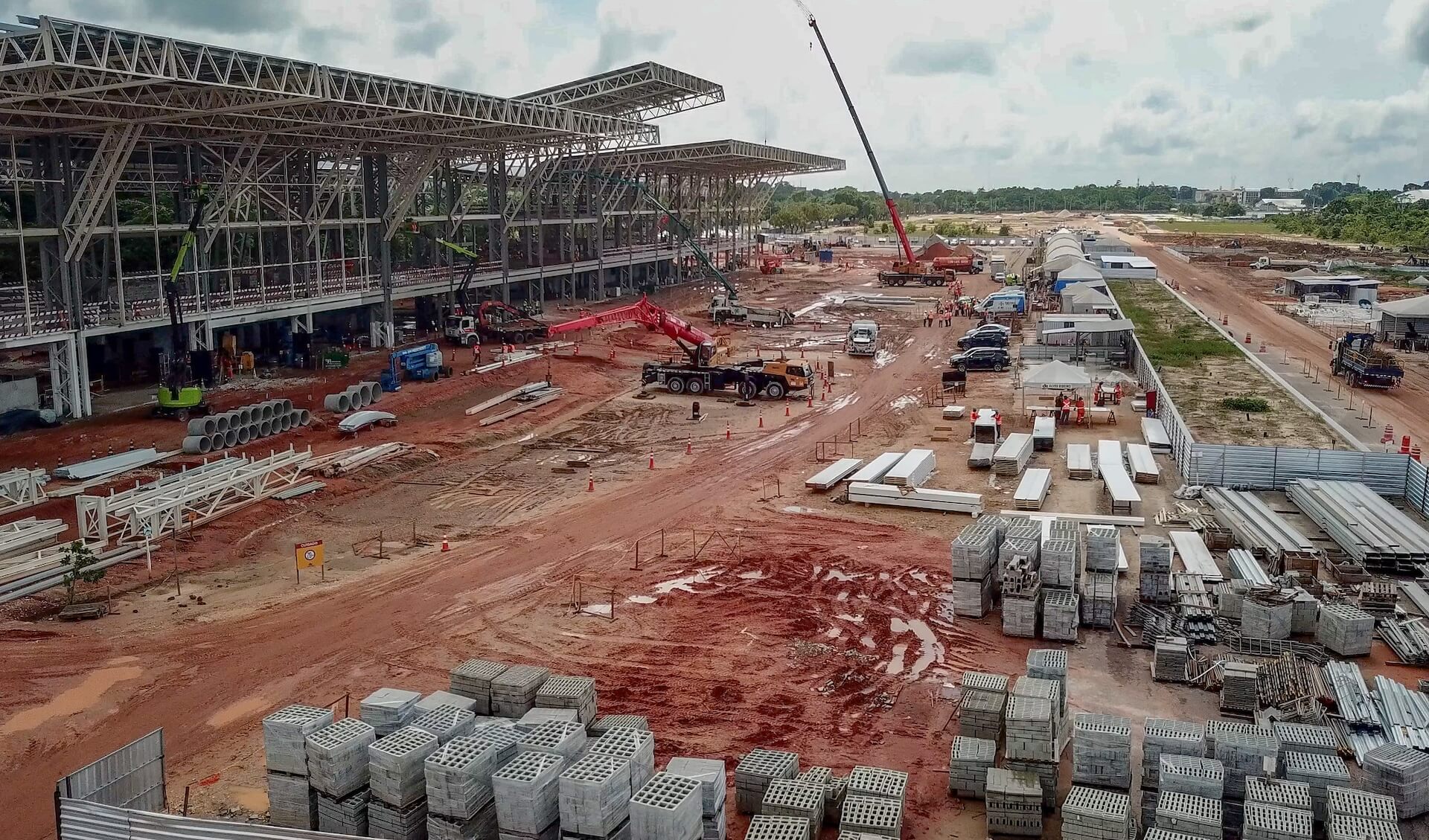 Obras no Parque da Cidade de Belém. O espaço será palco de reuniões e atividades relacionadas à conferência | Foto: Rafa Neddermeyer/COP30