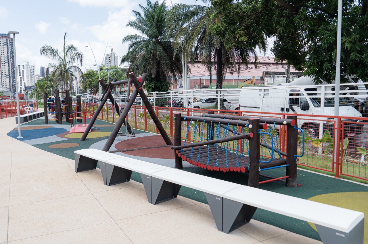 Parque Linear Nova Doca conta com diversas áreas como playgrounds, ciclovias e academias ao ar livre — Foto: Rafael Medelima