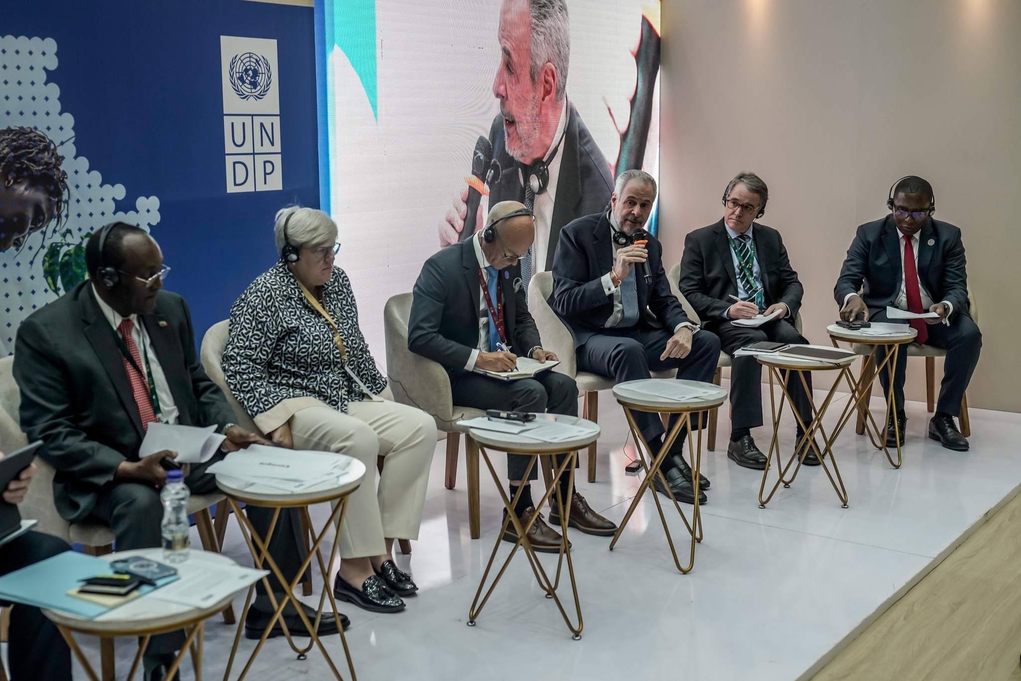 Painel sobre transição energética reforça importância de acesso à energia e alternativas limpas de cozinha, diz presidente da COP30 - Foto: Rafa Neddermeyer/COP30 Brasil/PR