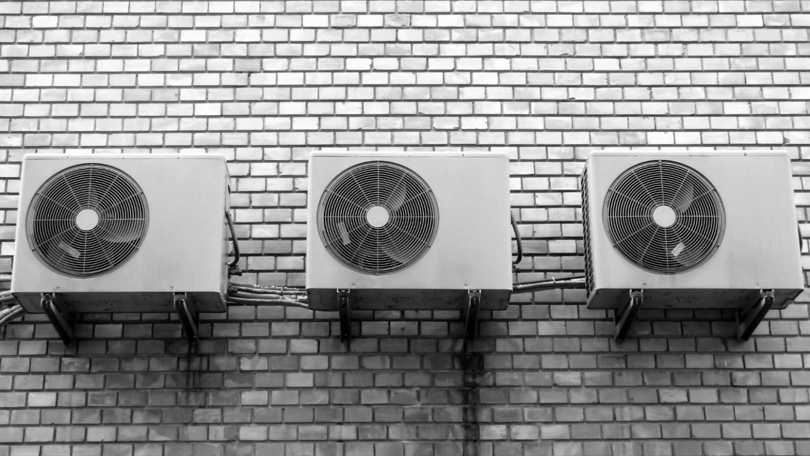 The UNEP Global Cooling Observatory 2023 warned that increased demand for cooling alone could add 6.1 gigatons of carbon dioxide by 2050 if current trends continue. Meanwhile, more than a billion people still lack access to cooling services necessary to preserve food, medicine, and viable economies. Image: Matuska/Pixabay.
