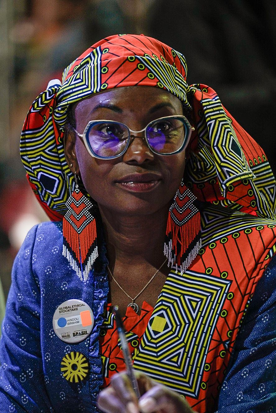 Hindou Oumarou Ibrahim,do Chade, defende povos tradicionais no centro das soluções climáticas - Foto: Rafael Medelima/COP30 Brasil/PR