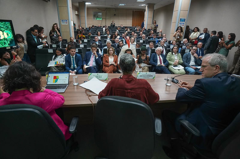 Governo Brasileiro reúne parlamentares em escuta sobre o processo de realização da COP30 | Foto: Rogério Cassimiro/MMA
