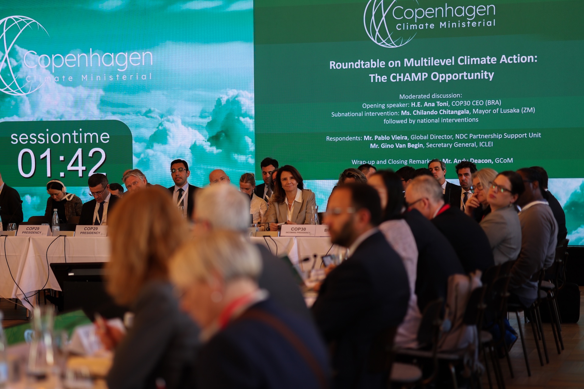 Oportunidade CHAMP: Mesa-redonda sobre Ação Climática Multinível, durante a Reunião Ministerial do Clima em Copenhague | Foto: Ana Rosa/COP30