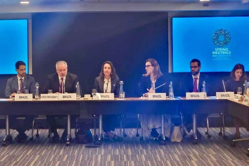 Círculo de Ministros de Finanças da COP30, uma inovação proposta pelo Brasil, em reunião de lançamento em Washington, em abril | Foto: Divulgação
